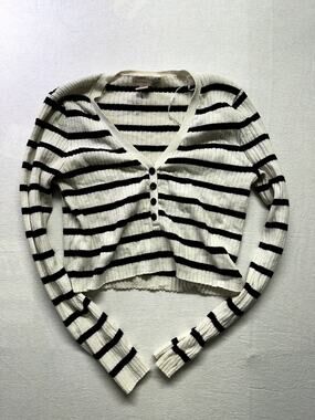 Size Medium Crop Top LS Sincerly Jules